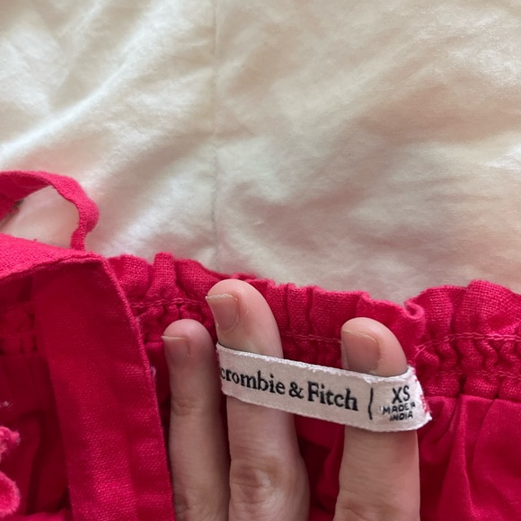 Abercrombie and Fitch pink linen blended crop top - Picture 5 of 5